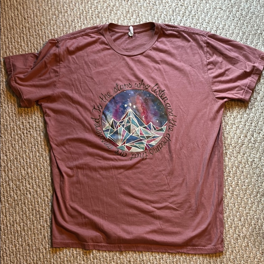 ACOTAR Preloved Short Sleeve Tee with Graphic Design